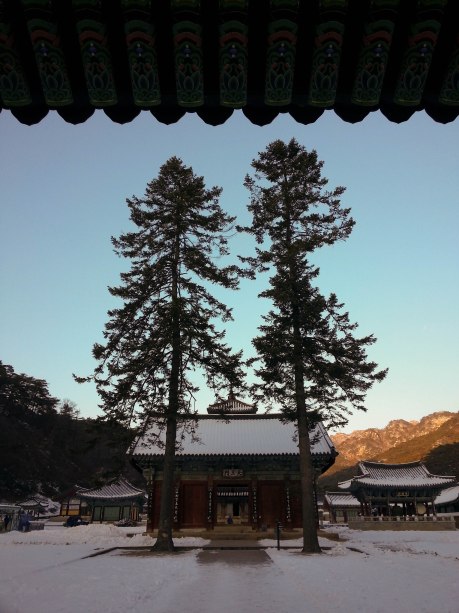 The entrance to Beopjusa.